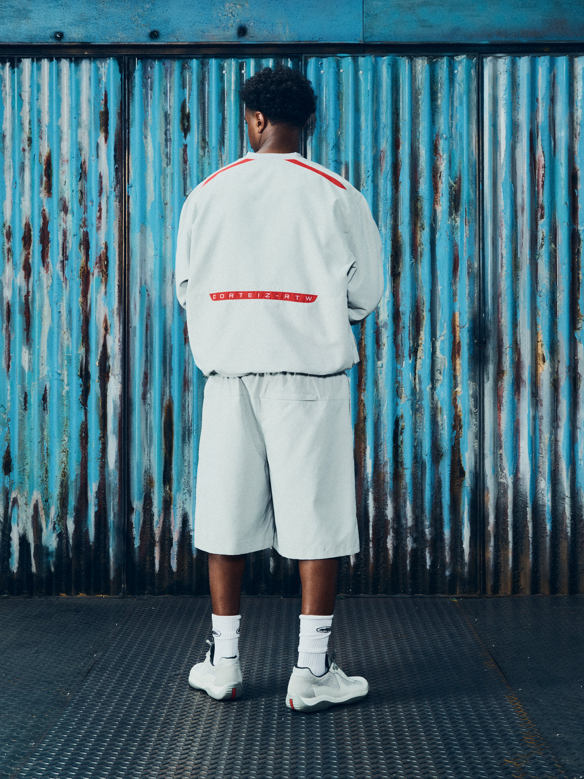 ROSSA WINDBREAKER [GREY]