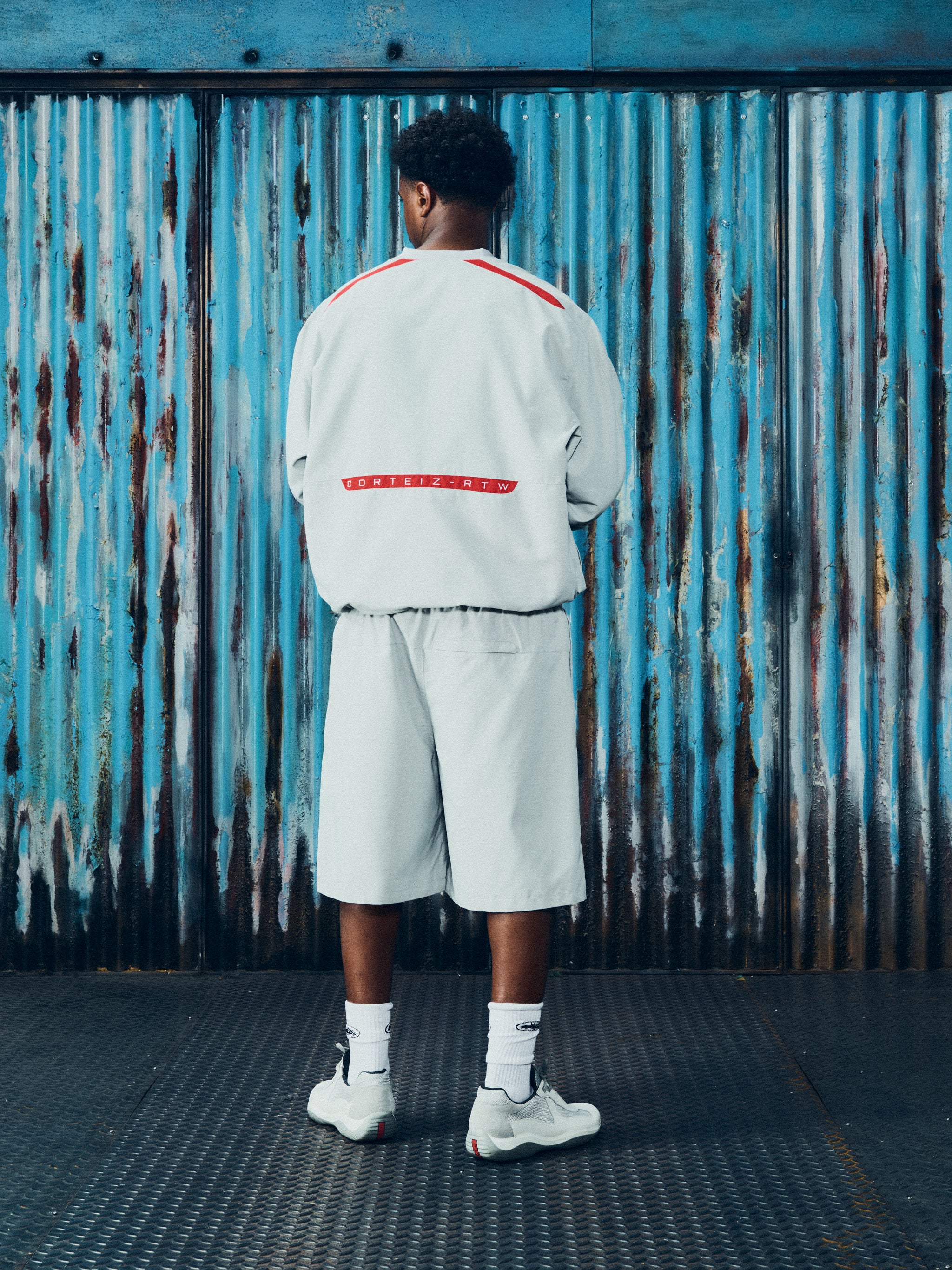 ROSSA WINDBREAKER [GREY]