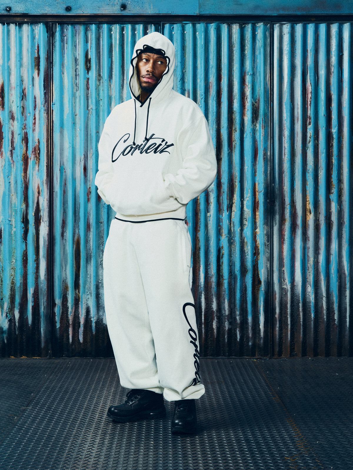OG STRIKE HOODIE [OFF WHITE]