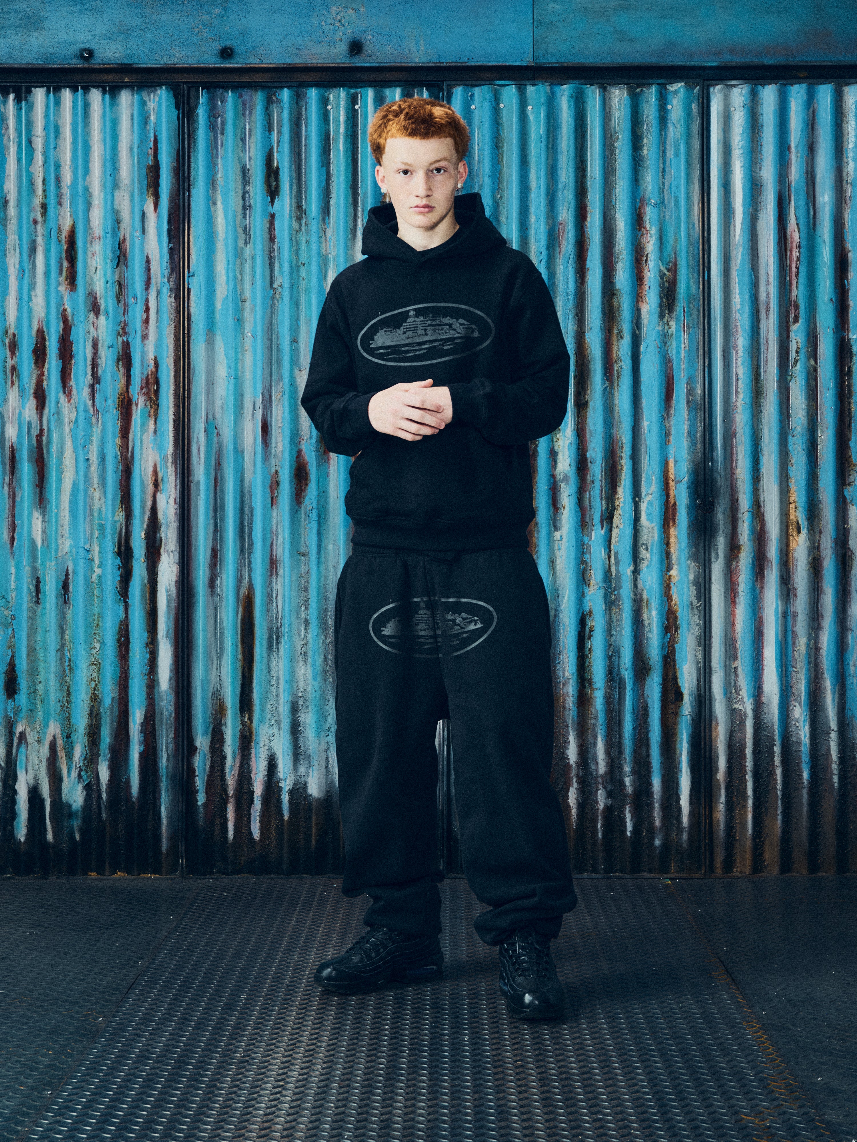 ALCATRAZ HOODIE [TRIPLE BLACK] – CRTZRTW