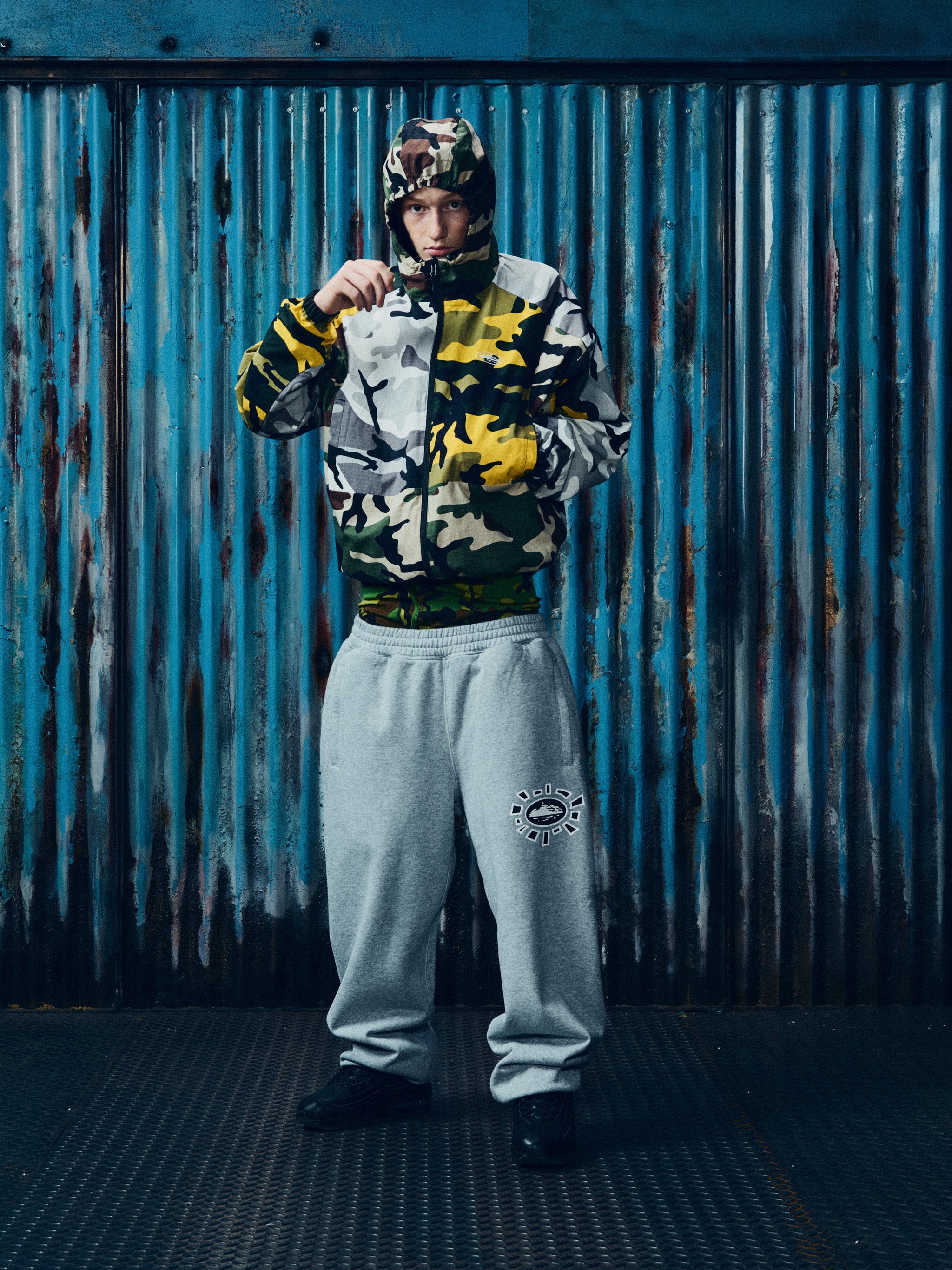 ALWEIZ REVERSIBLE JACKET [BLACK/CAMO]