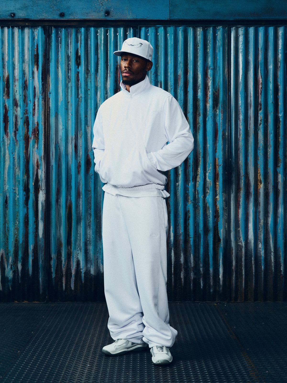 SHUTDOWN TRICOT TRACK TOP [WHITE]
