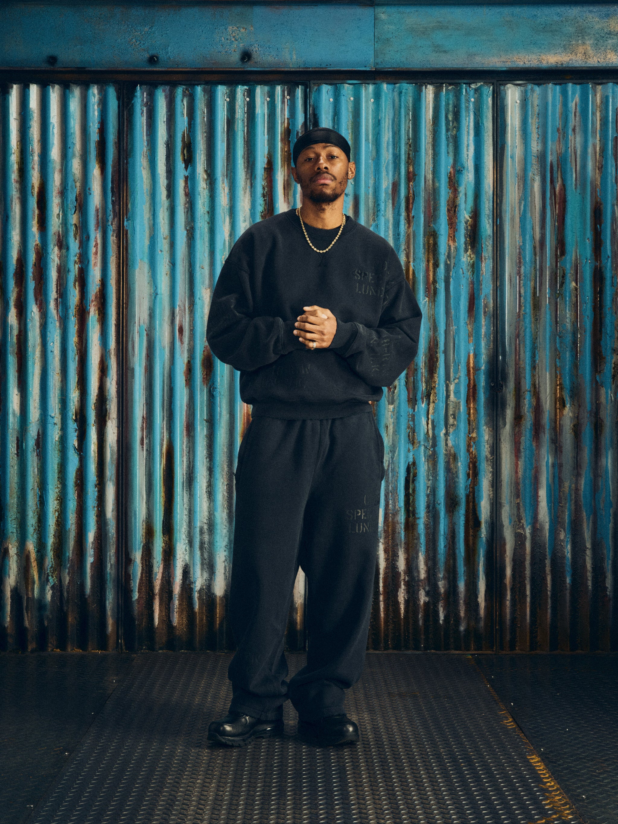 HMP STENCIL CREWNECK [BLACK OVERDYE]